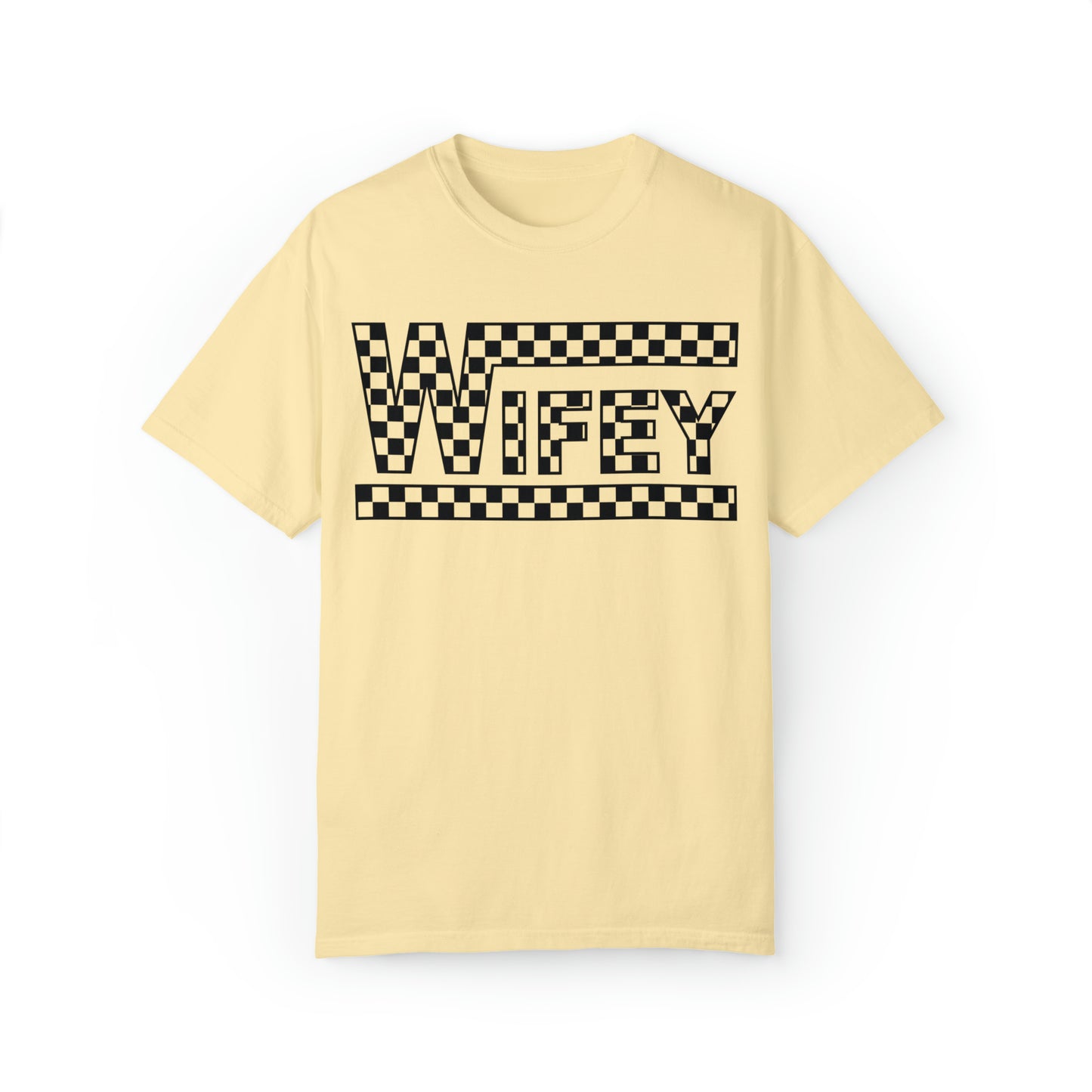 Checkered Wifey Comfort Colors Unisex Garment-Dyed T-shirt