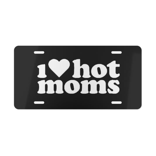 I Heart Hot Moms Blk Vanity Plate